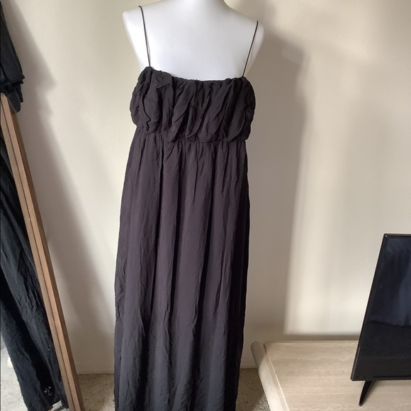 NWT L' Academie Women's Karsyn Midi Dress Black Size L Flowy Empire Waist Dress - Picture 4 of 11